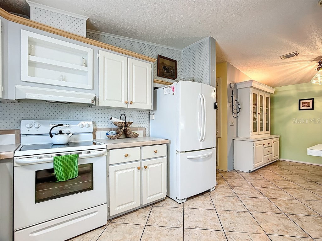 515 Village Boulevard Frostproof FL 33843 TB8415823 image9