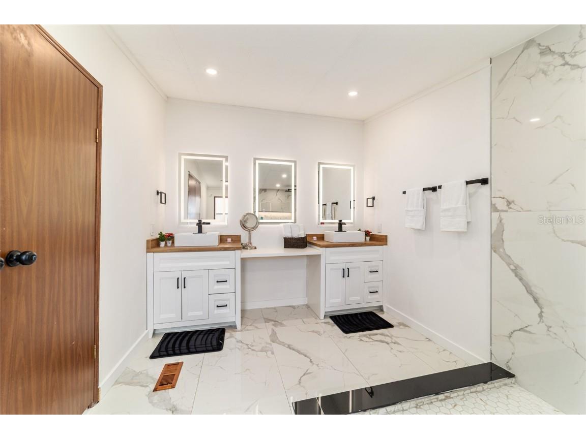 5150 SE 117 Avenue Morriston FL 32668 OM712938 image33