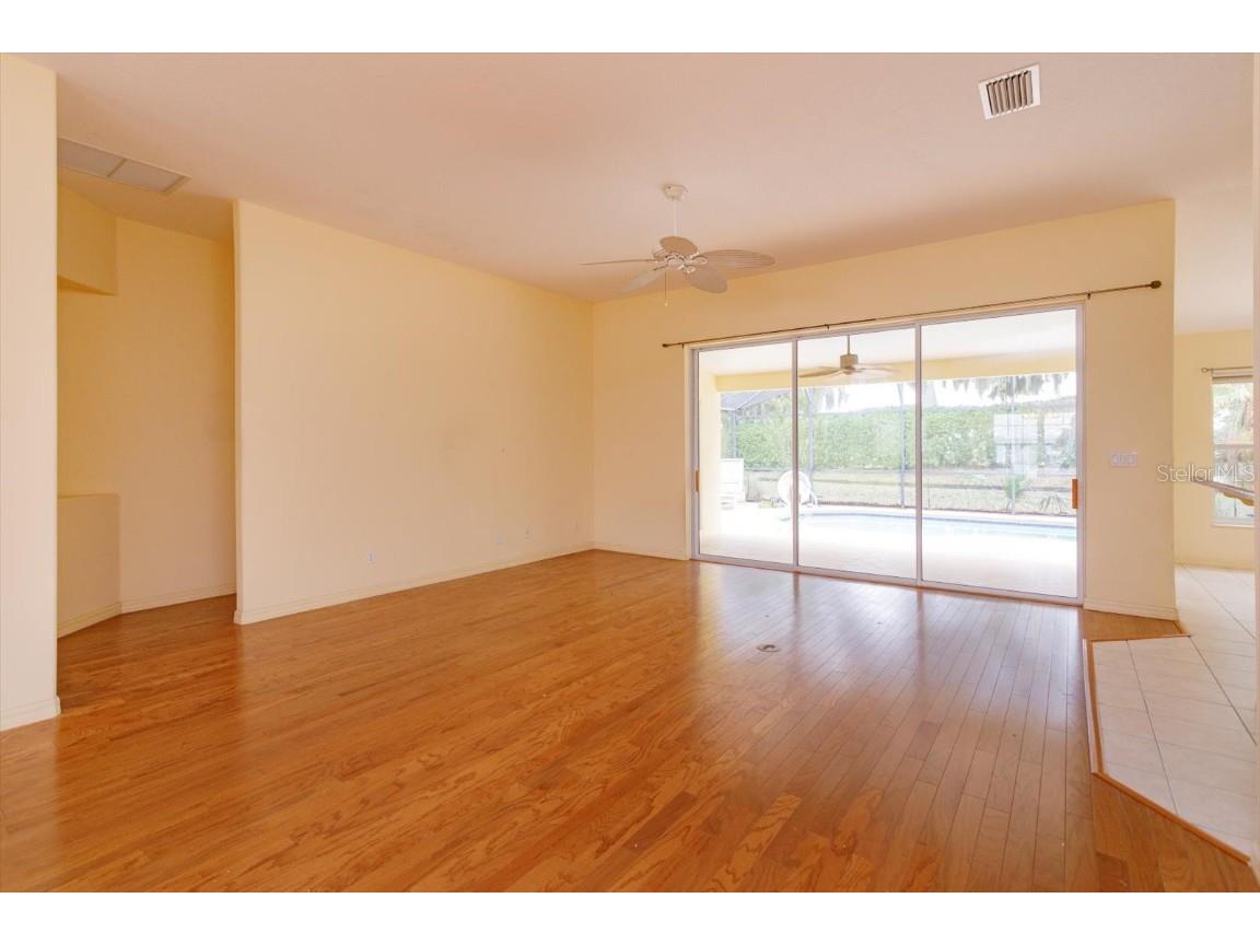 5151 Indian Ocean Loop Tavares FL 32778 O6349567 image12