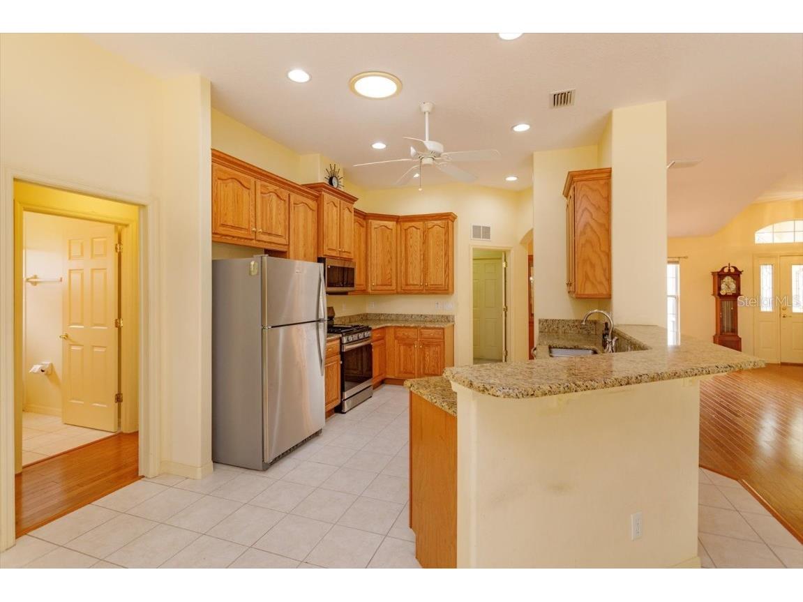 5151 Indian Ocean Loop Tavares FL 32778 O6349567 image8