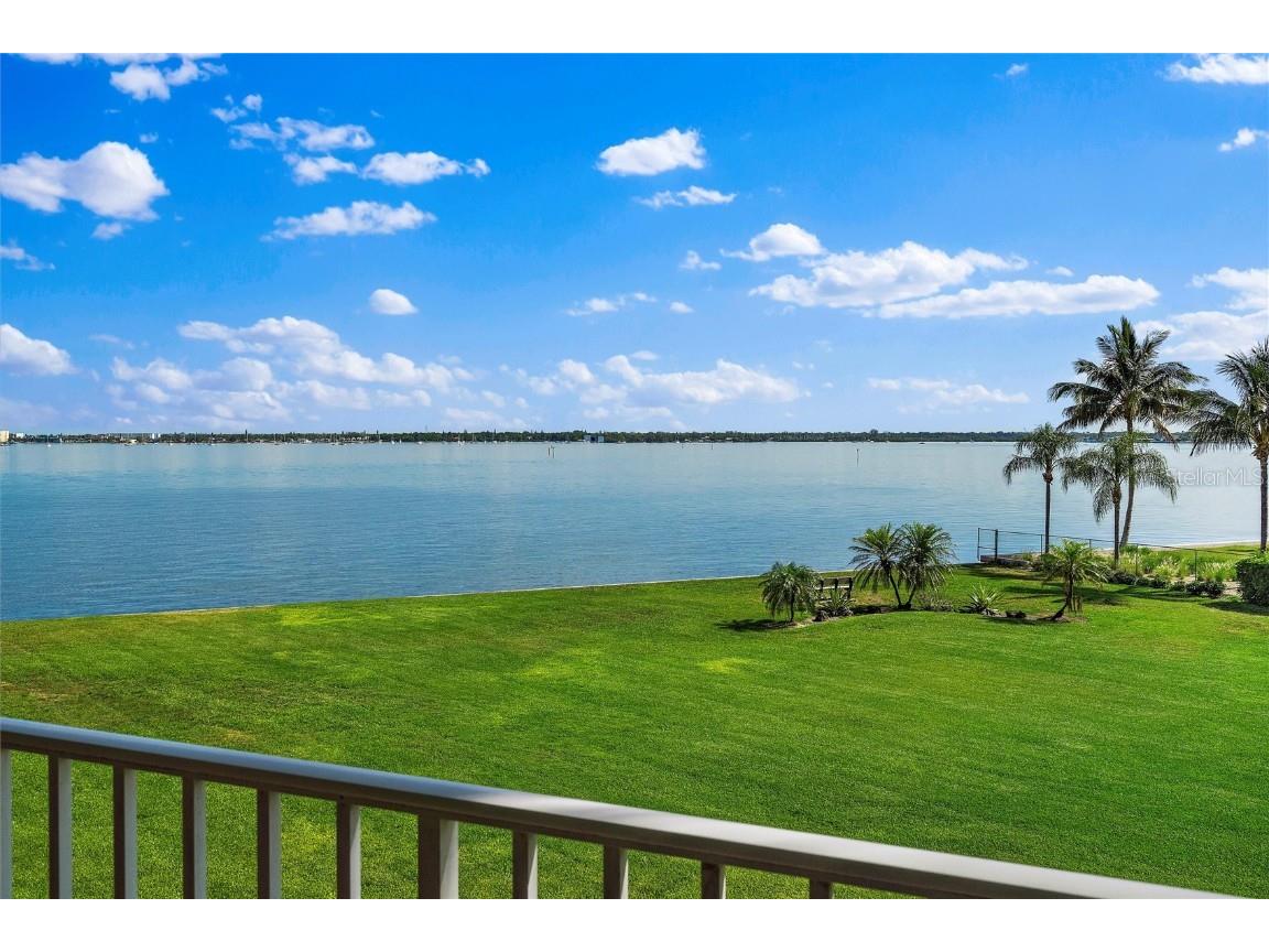 5151 Isla Key Boulevard S 220, Saint Petersburg, FL, 33715 MLS