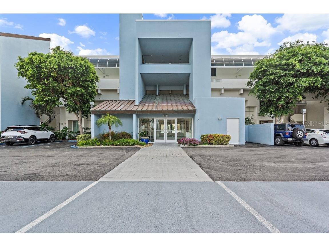 5151 Isla Key Boulevard S #220 Saint Petersburg FL 33715 - BOCA CIEGA BAY TB8405480 image1