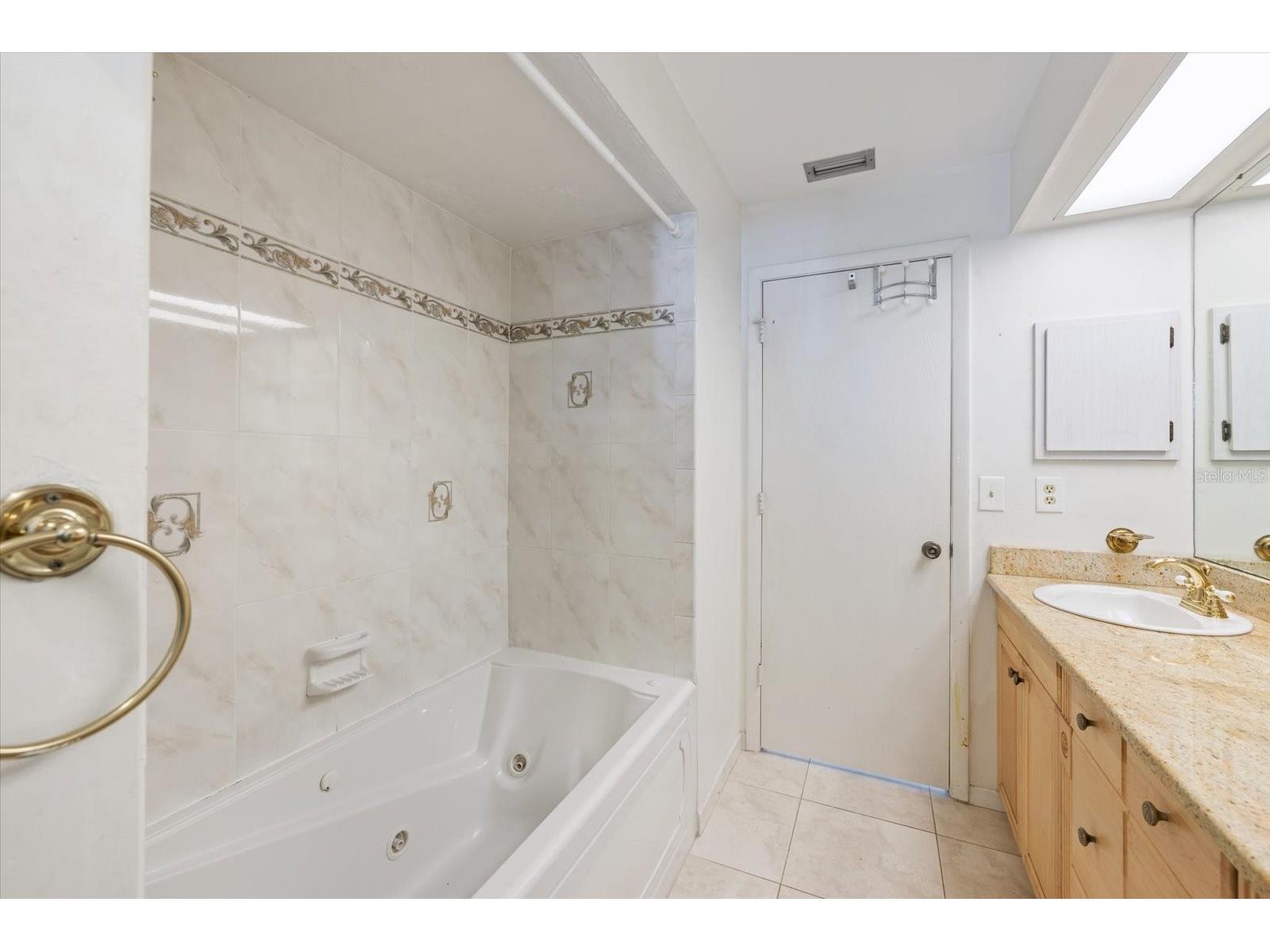 5151 Oakmont Place Sarasota FL 34242 A4692892 image24