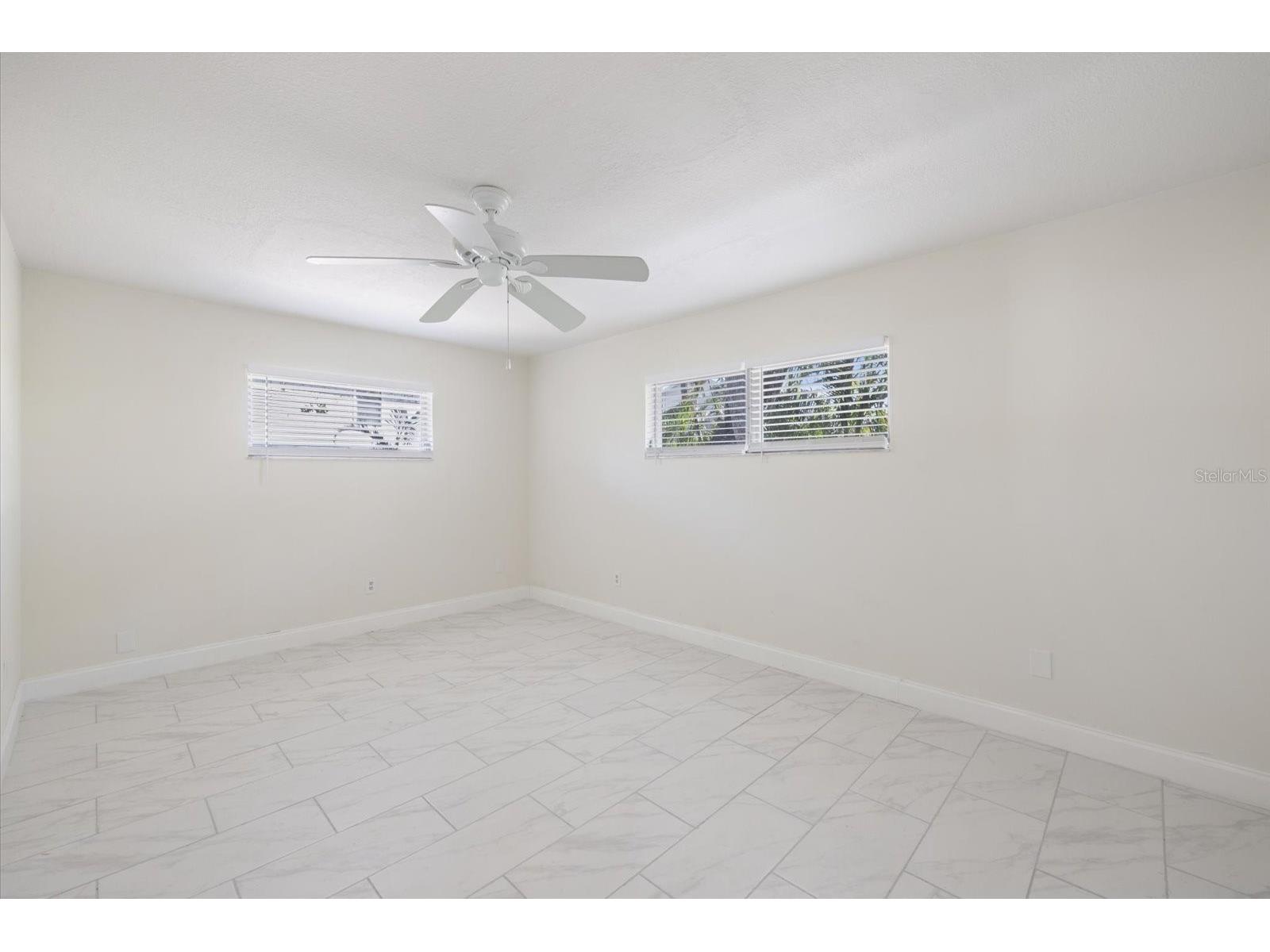 5151 Oakmont Place Sarasota FL 34242 A4692892 image29