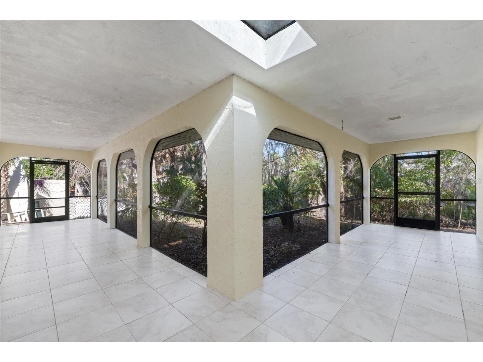 5151 Oakmont Place Sarasota FL 34242 A4692892 image31