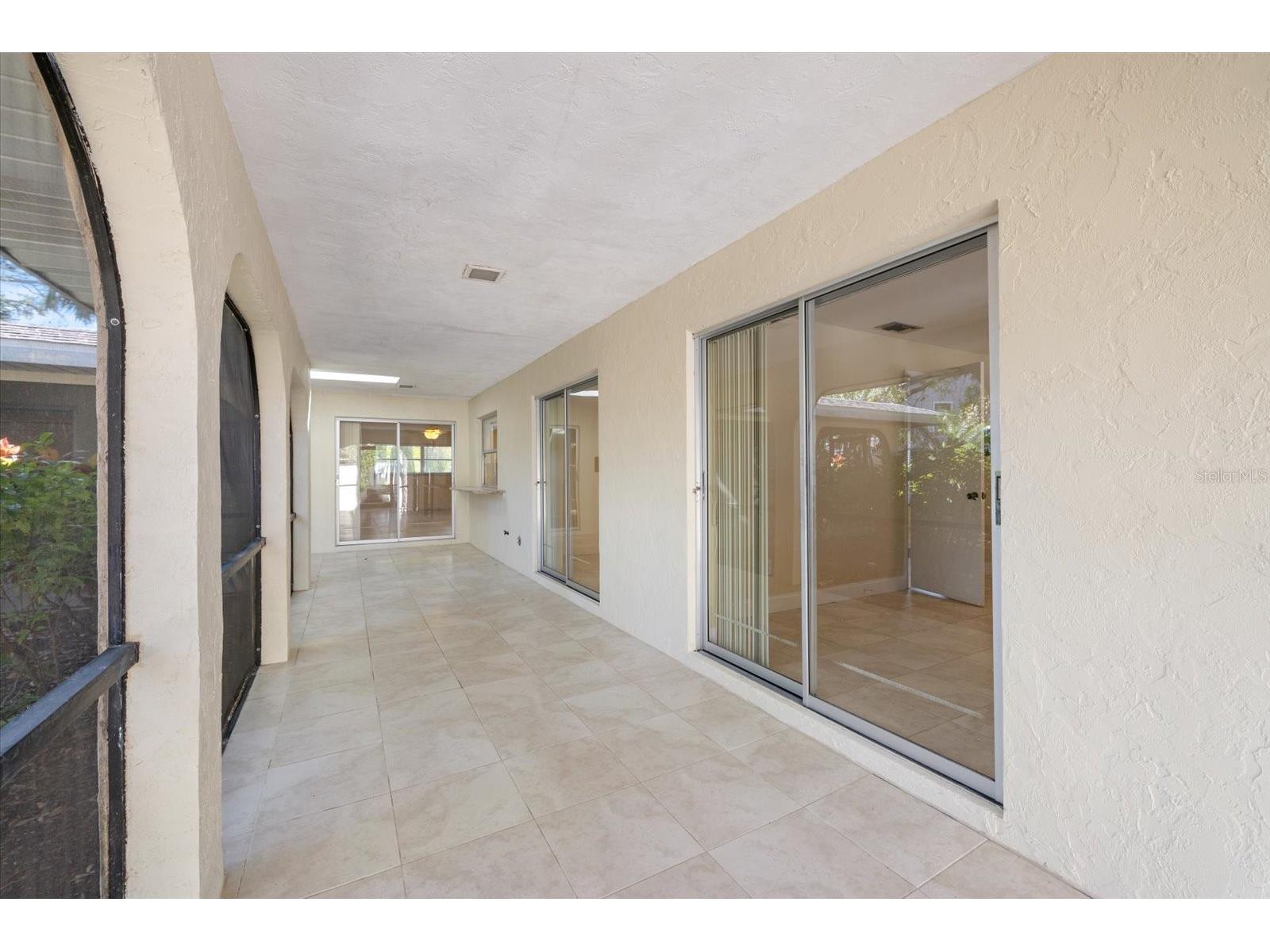 5151 Oakmont Place Sarasota FL 34242 A4692892 image34