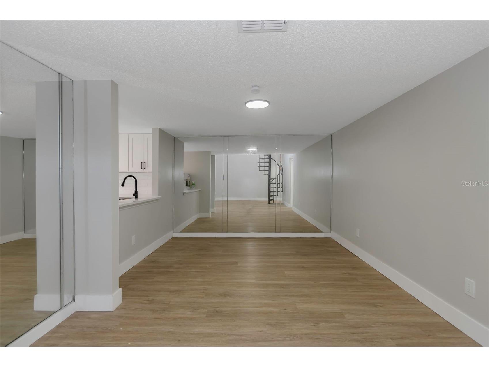 5151 Puritan Circle #1022 Tampa FL 33617 S5127154 image8