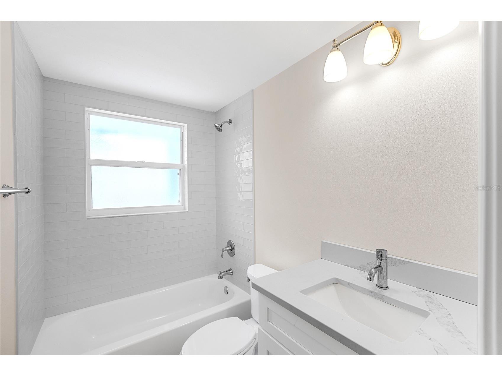 5151 Saint Albans Avenue Sarasota FL 34242 A4666929 image17