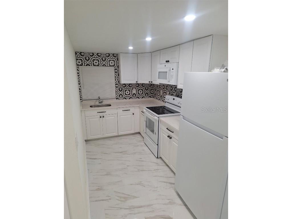 5152 Filbert Street Zephyrhills FL 33541 TB8437452 image2