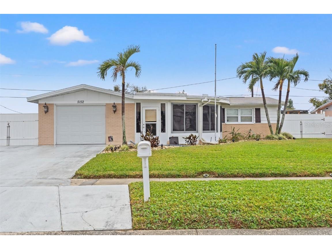 5152 Victoria Lane Holiday FL 34690 TB8346634 image1