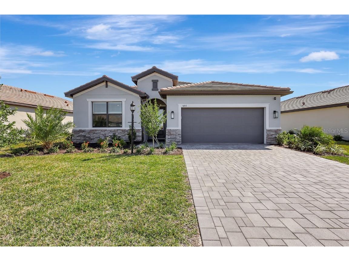 5153 Coral Reef Way Lakewood Ranch FL 34211 A4586063 image1