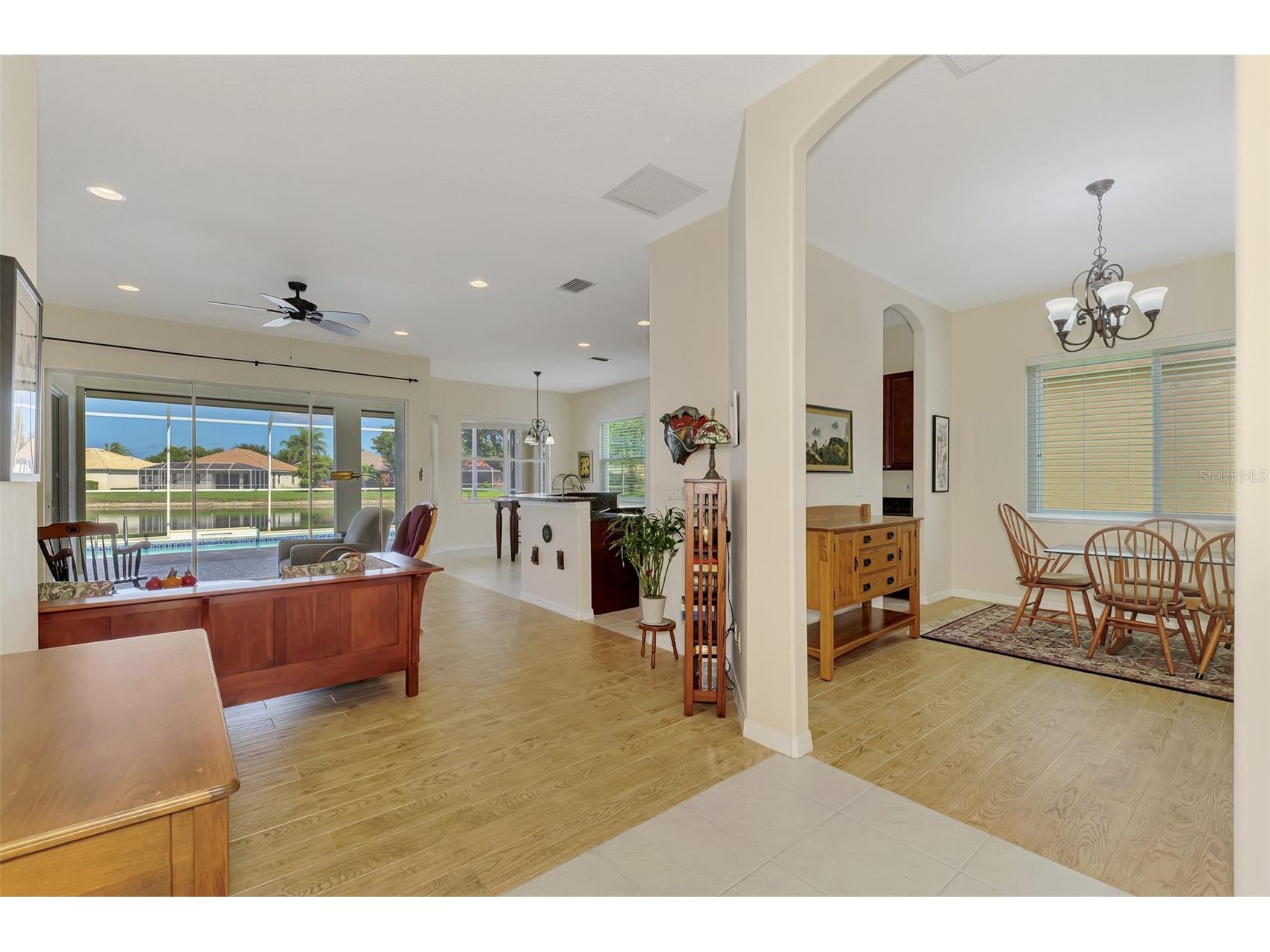 5153 Highbury Circle Sarasota FL 34238 A4698015 image14