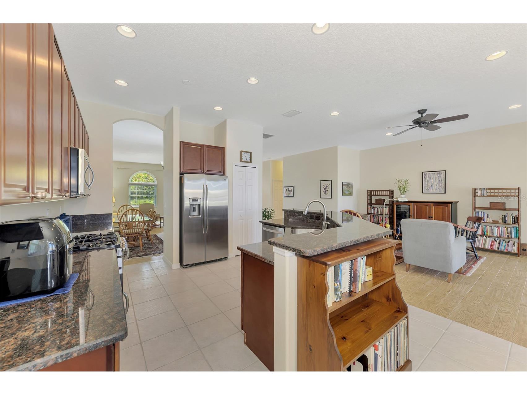 5153 Highbury Circle Sarasota FL 34238 A4698015 image26
