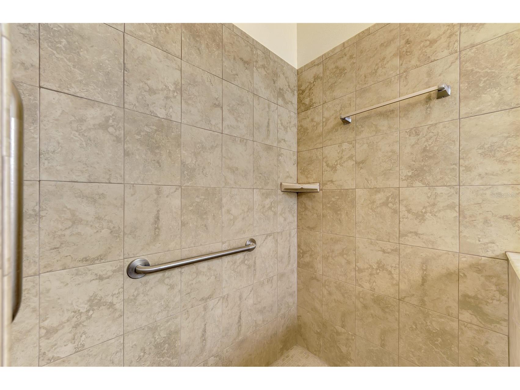 5153 Highbury Circle Sarasota FL 34238 A4698015 image49