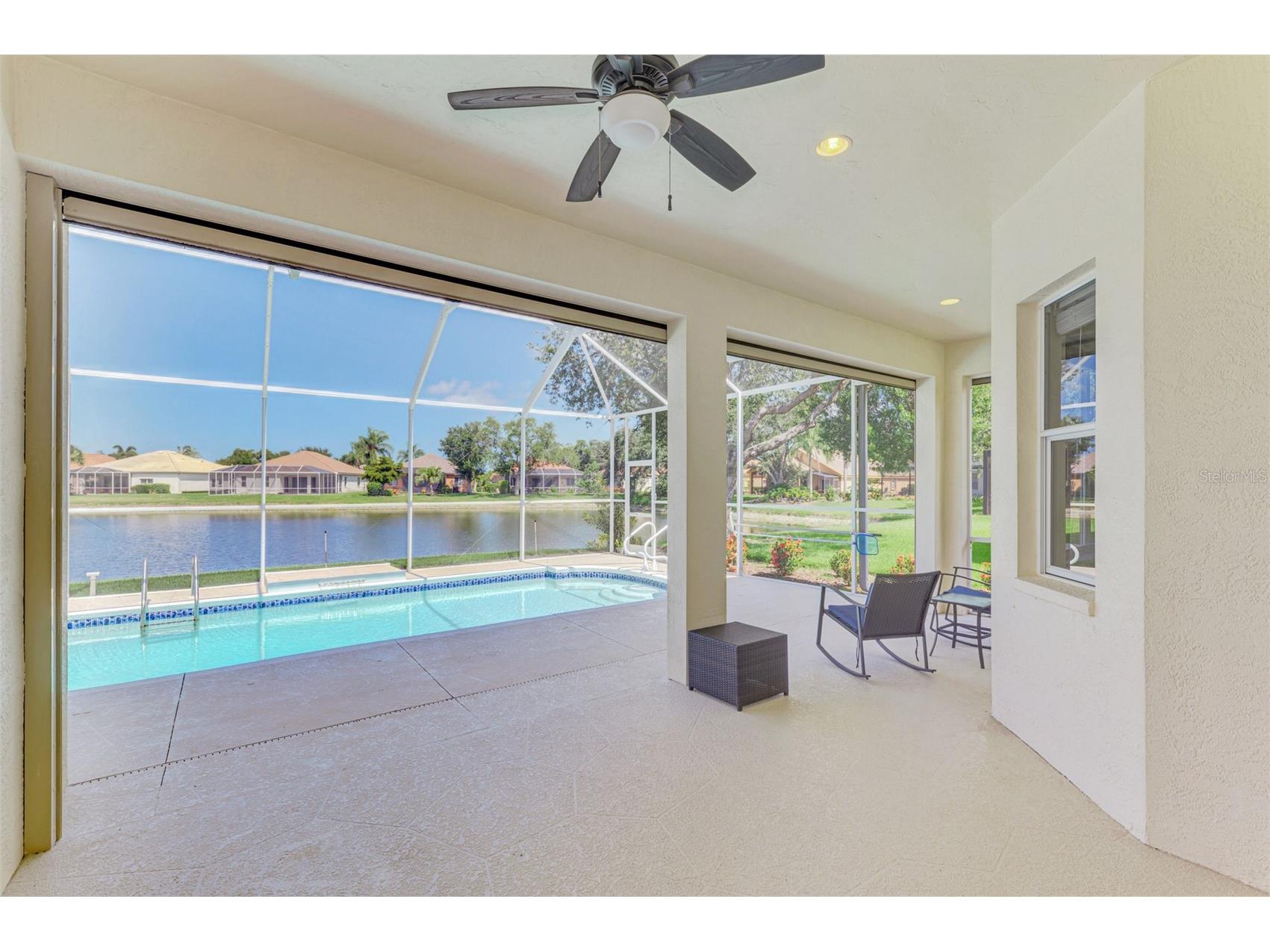 5153 Highbury Circle Sarasota FL 34238 A4698015 image58