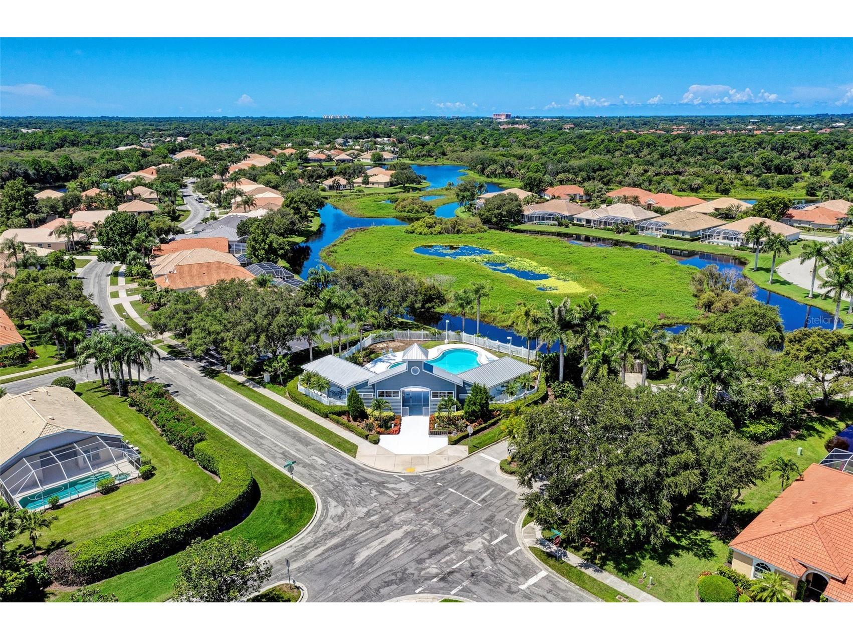 5153 Highbury Circle Sarasota FL 34238 A4698015 image85