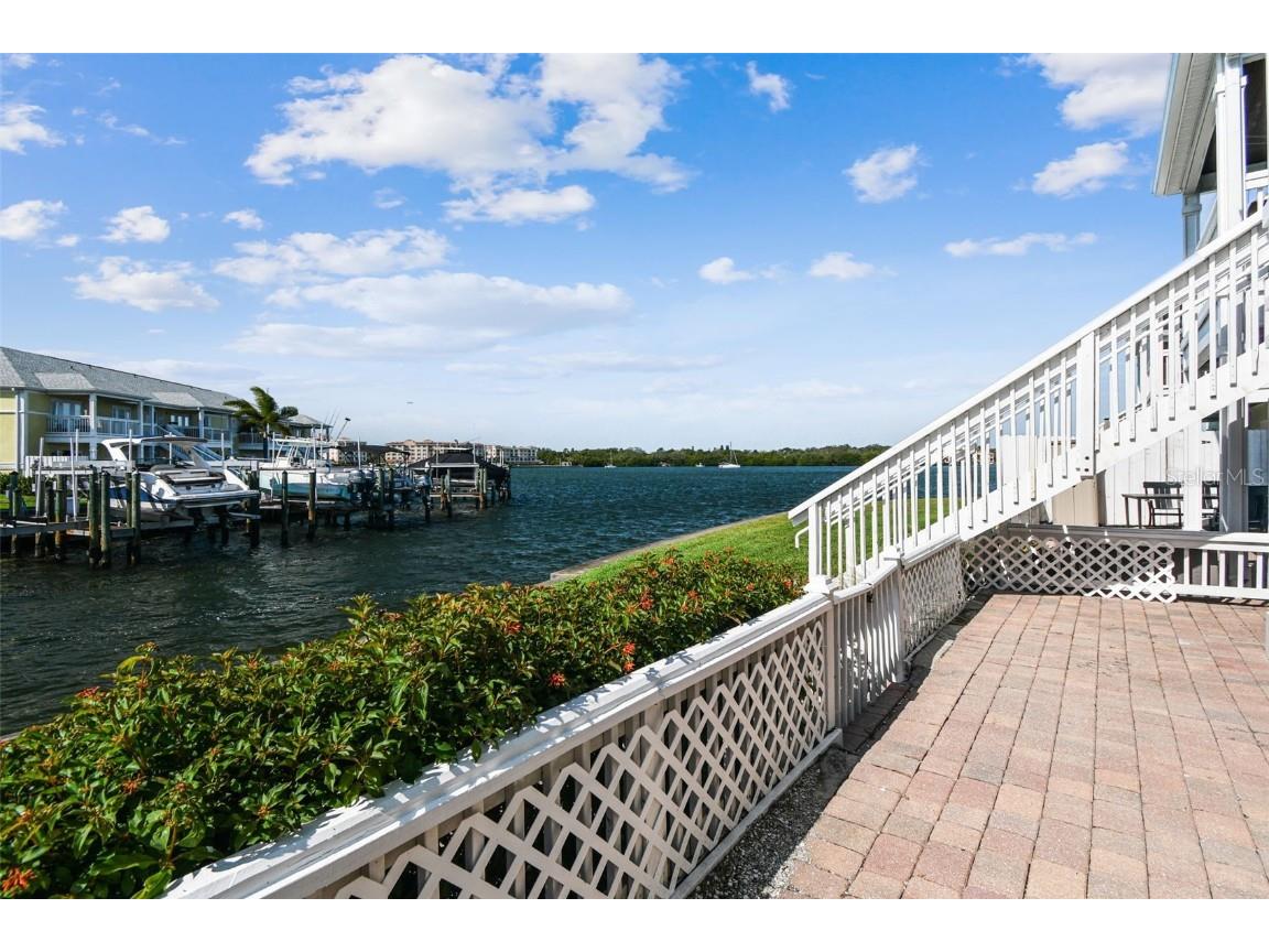 5153 Salmon Drive SE #A Saint Petersburg FL 33705 - LITTLE BAYOU U8232713 image1