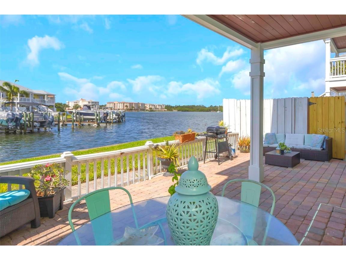 5153 Salmon Drive SE #B Saint Petersburg FL 33705 U8204241 image1