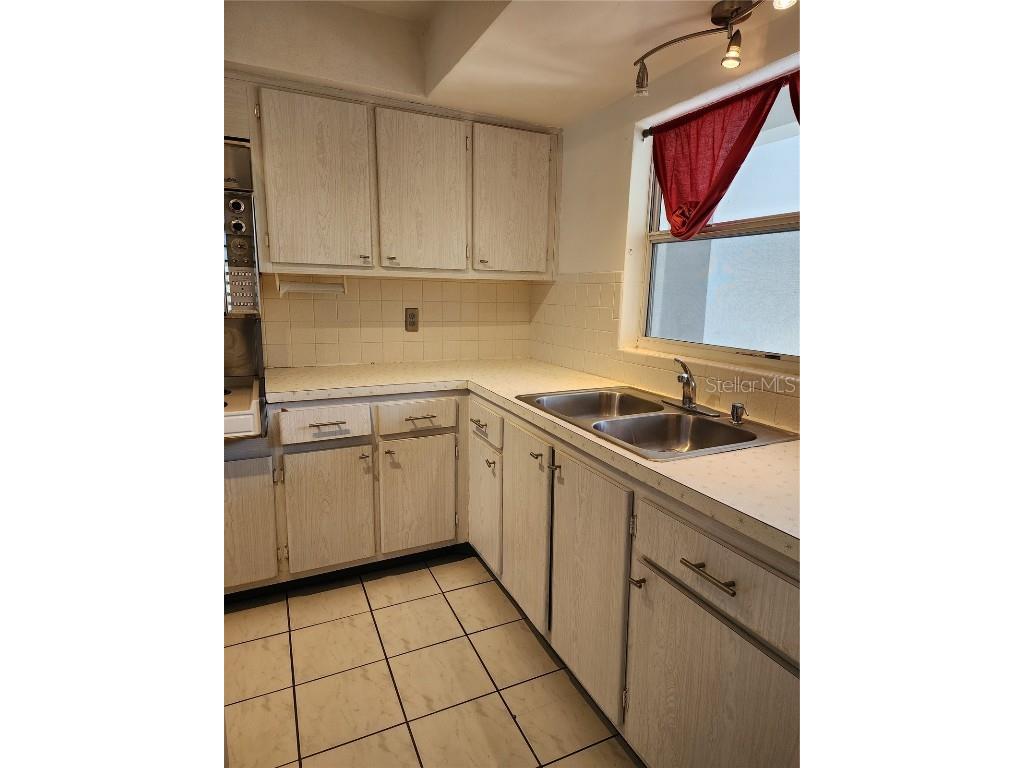 5155 9th Avenue N #206 B Saint Petersburg FL 33710 TB8391283 image12