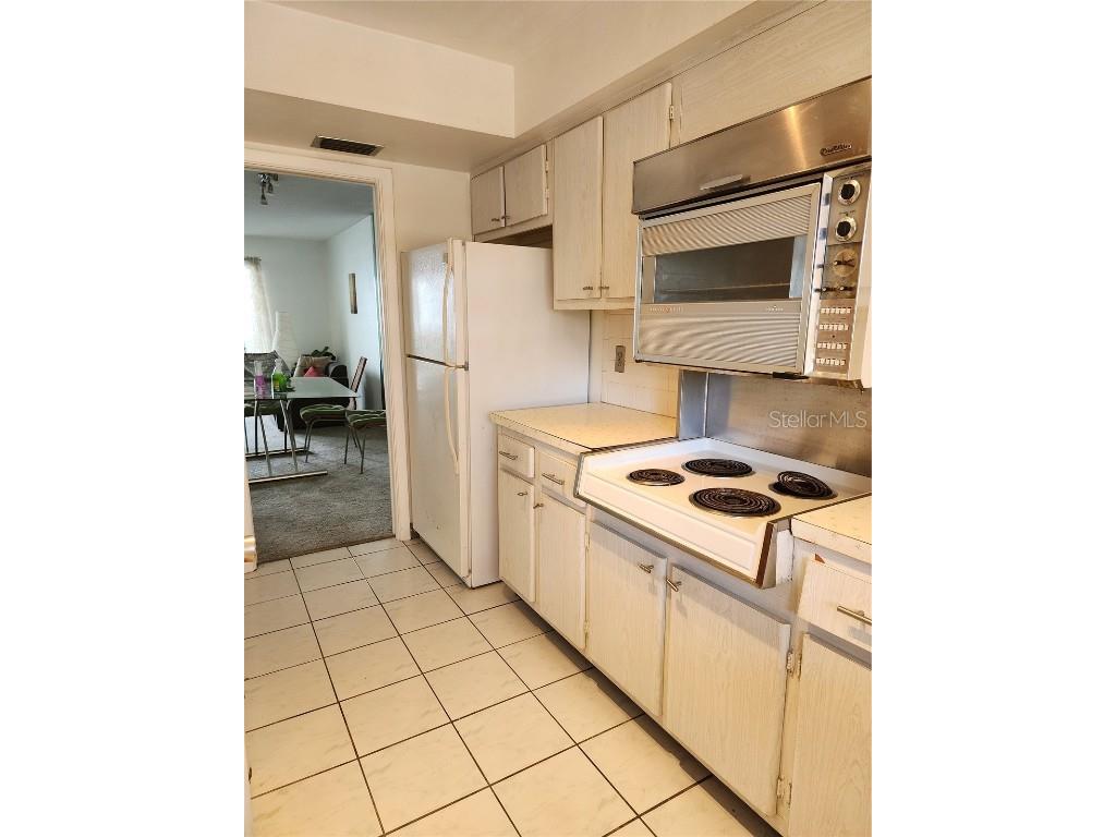 5155 9th Avenue N #206 B Saint Petersburg FL 33710 TB8391283 image13