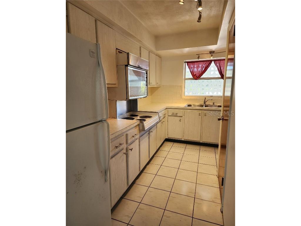 5155 9th Avenue N #206 B Saint Petersburg FL 33710 TB8391283 image14