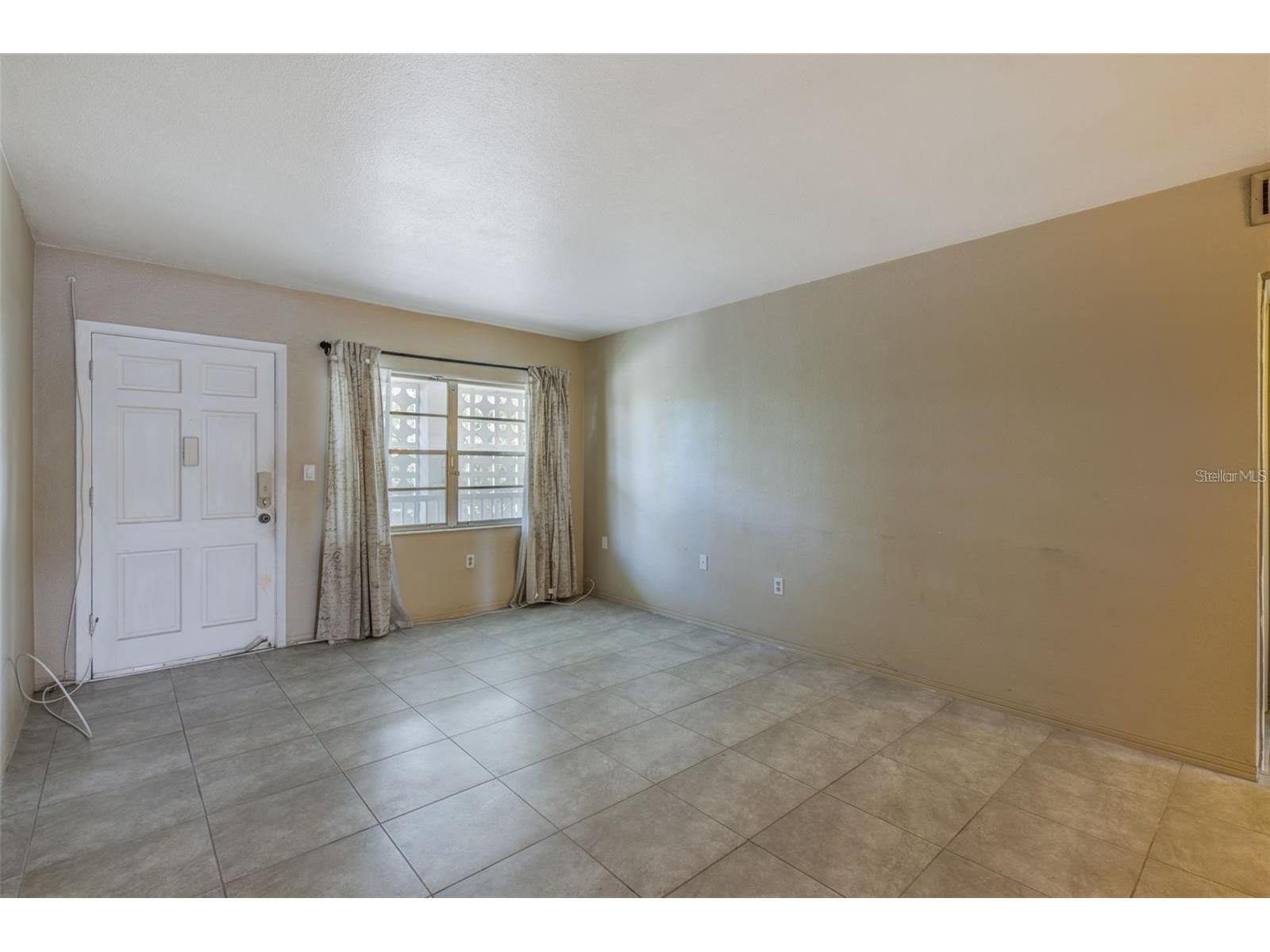 5155 9th Avenue N #302 Saint Petersburg FL 33710 TB8522903 image10
