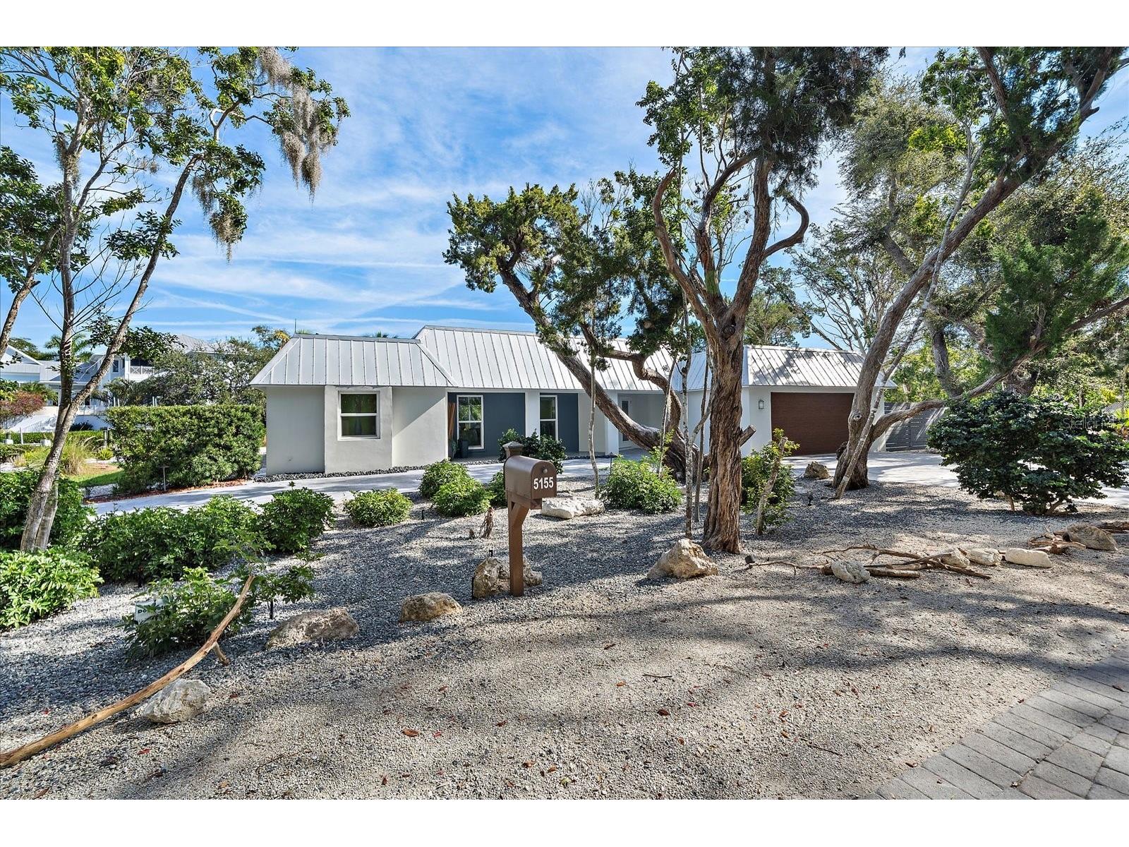 5155 Hidden Harbor Road Sarasota FL 34242 - ROBERTS BAY G5107159 image1