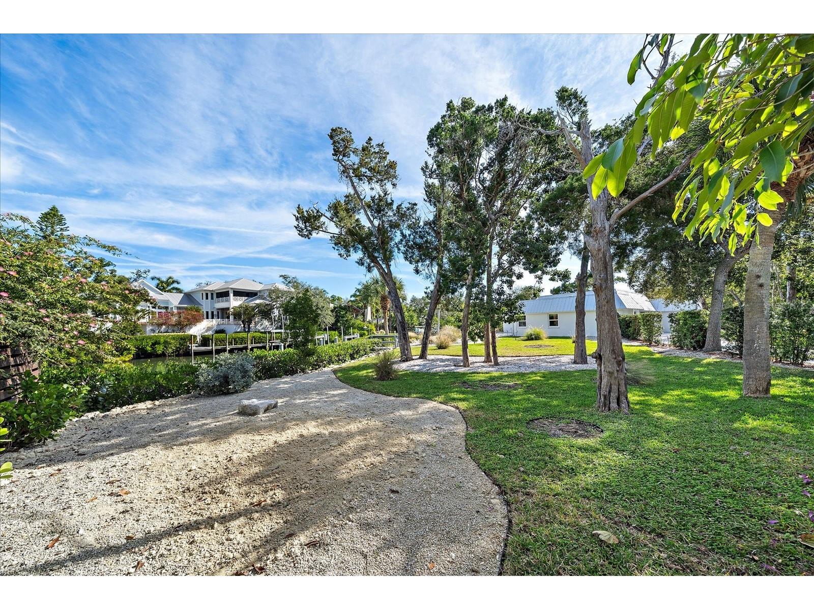 5155 Hidden Harbor Road Sarasota FL 34242 - ROBERTS BAY G5107159 image14