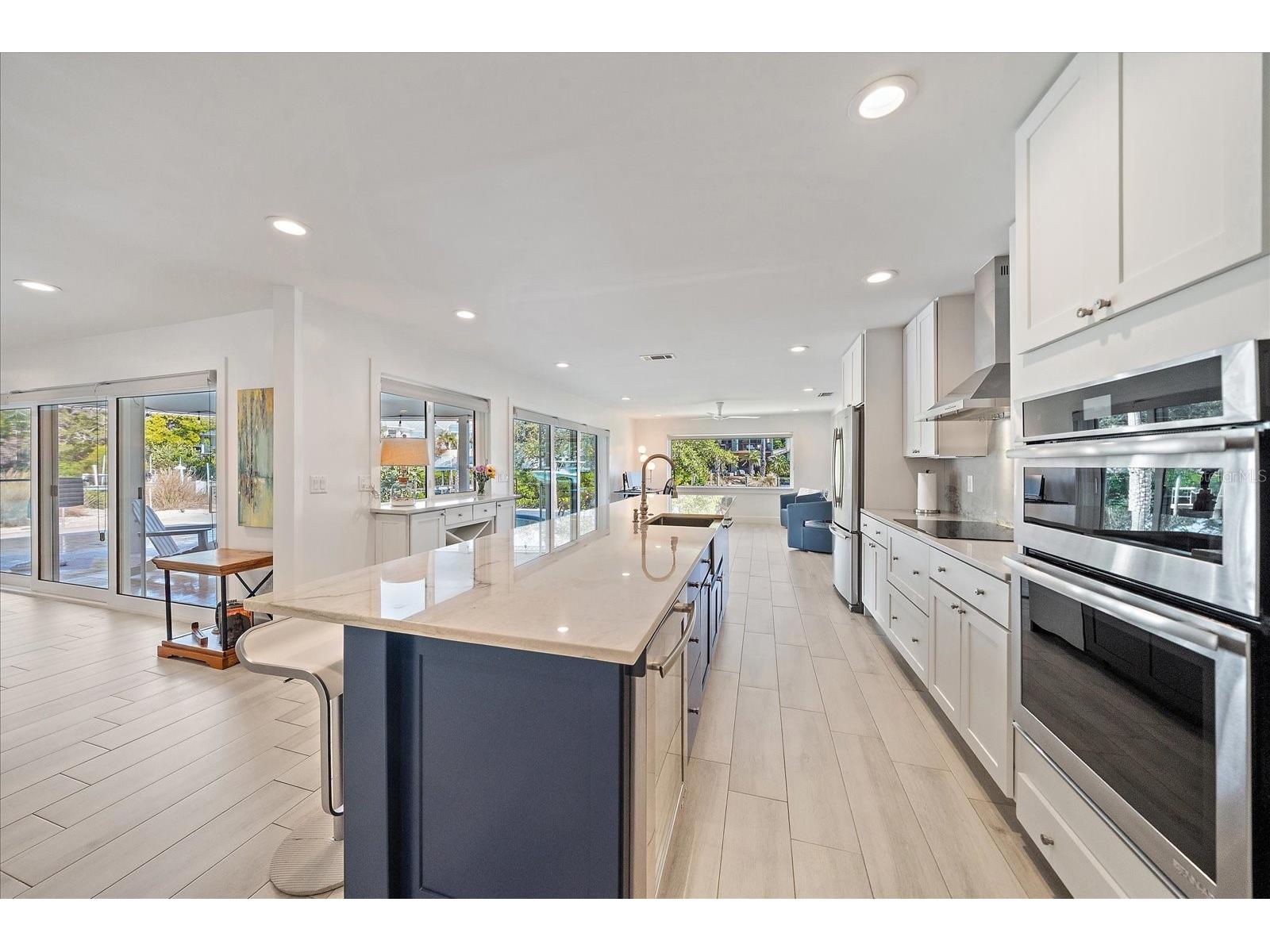 5155 Hidden Harbor Road Sarasota FL 34242 - ROBERTS BAY G5107159 image16