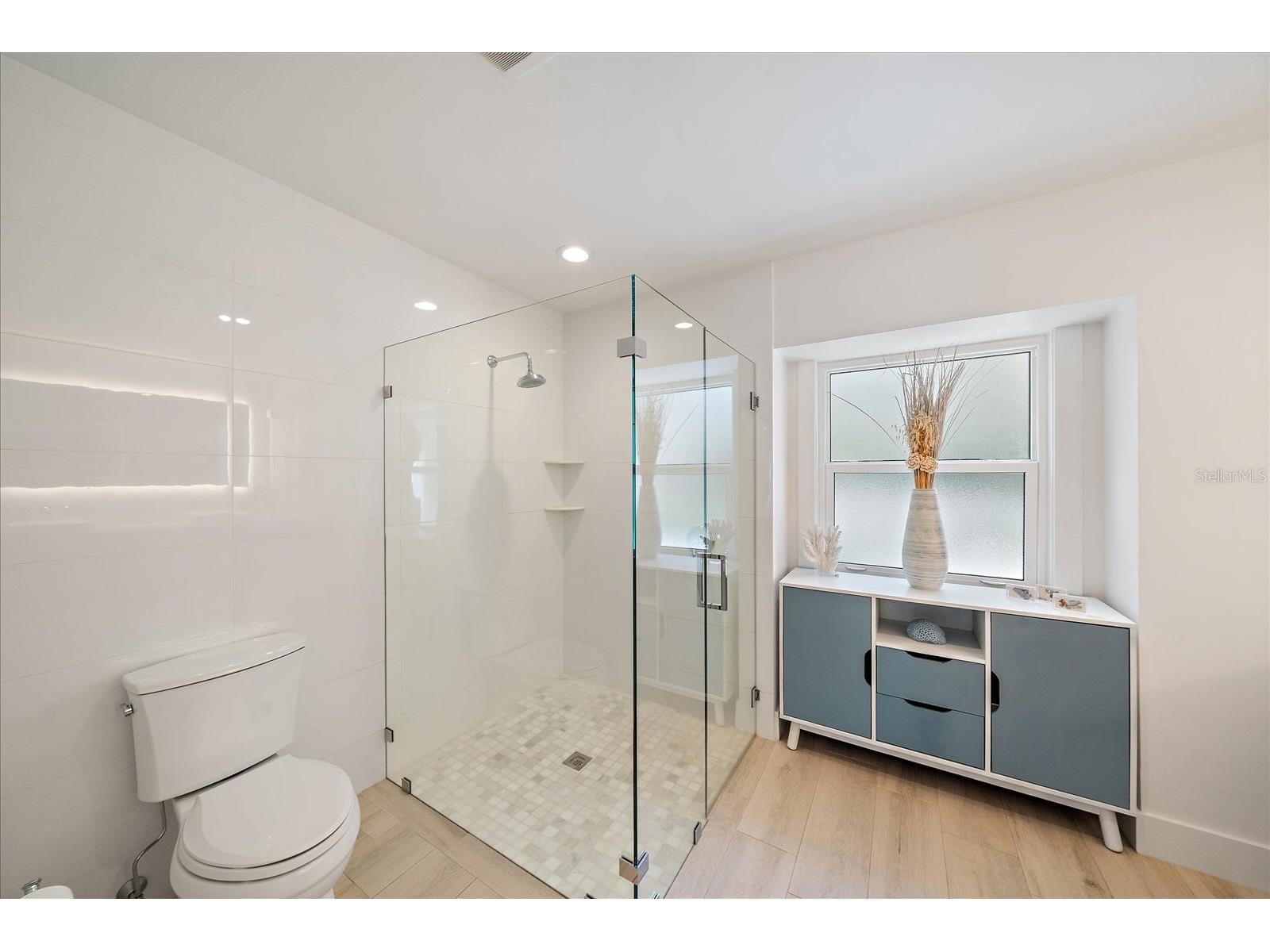 5155 Hidden Harbor Road Sarasota FL 34242 - ROBERTS BAY G5107159 image32