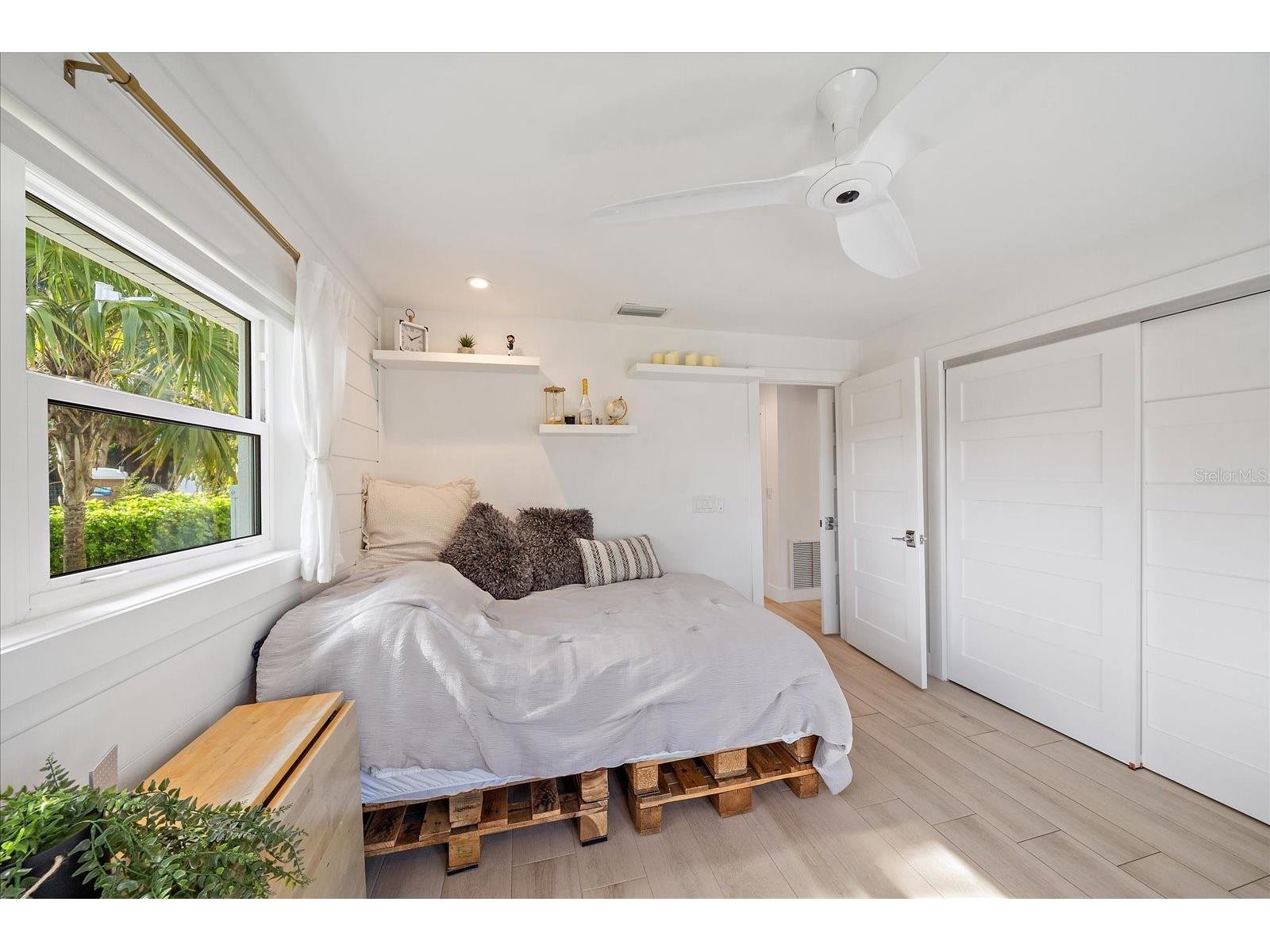 5155 Hidden Harbor Road Sarasota FL 34242 - ROBERTS BAY G5107159 image38