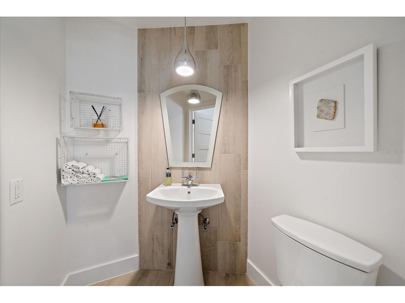 5155 Hidden Harbor Road Sarasota FL 34242 - ROBERTS BAY G5107159 image44