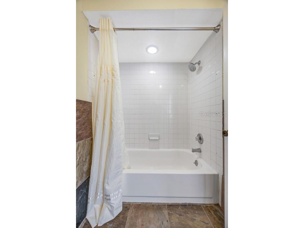 5155 Puritan Circle #1021 Tampa FL 33617 TB8452304 image22