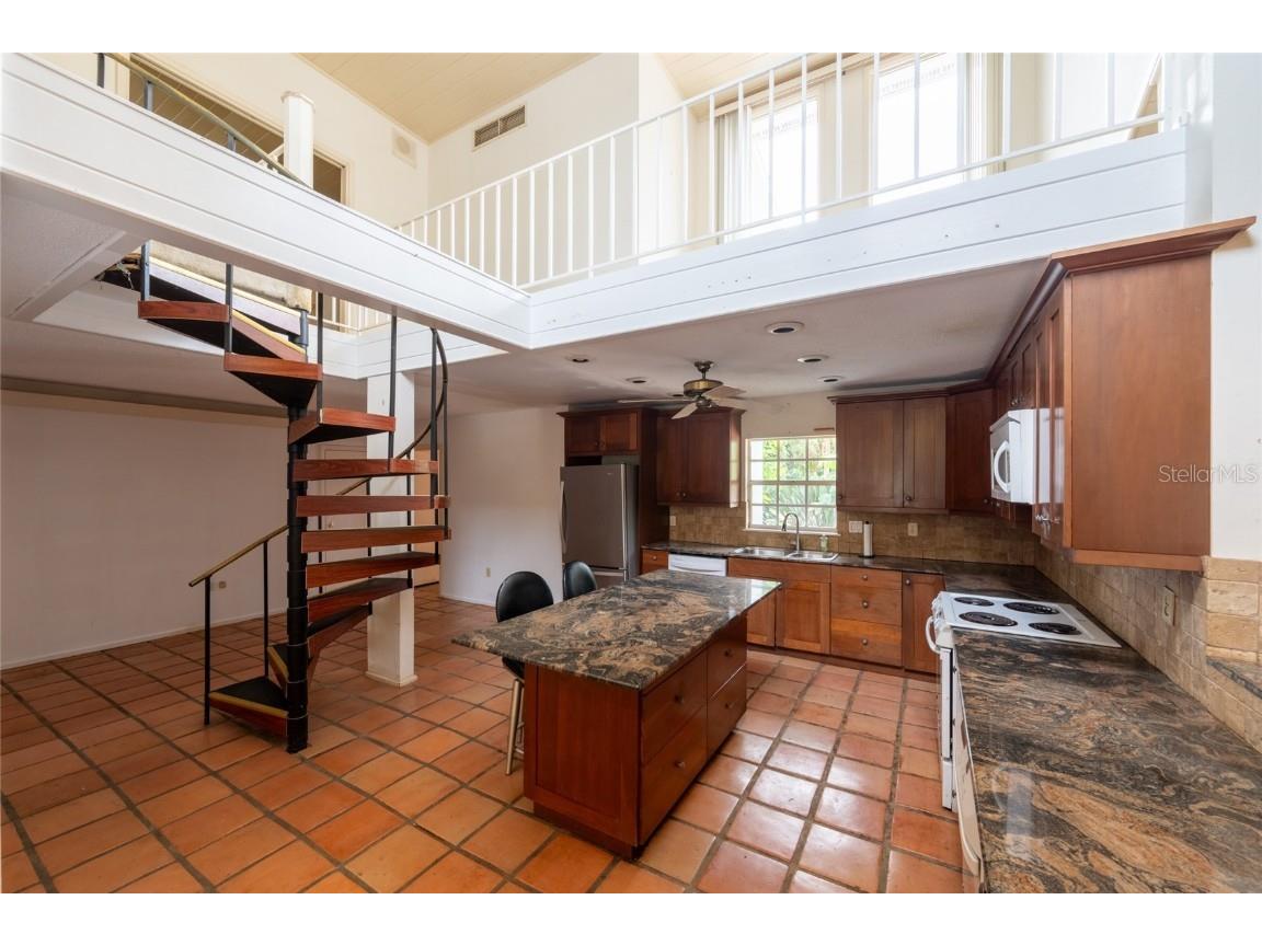 5155 Riverwood Avenue Sarasota FL 34231 - PHILLIPPI CREEK A4676129 image11