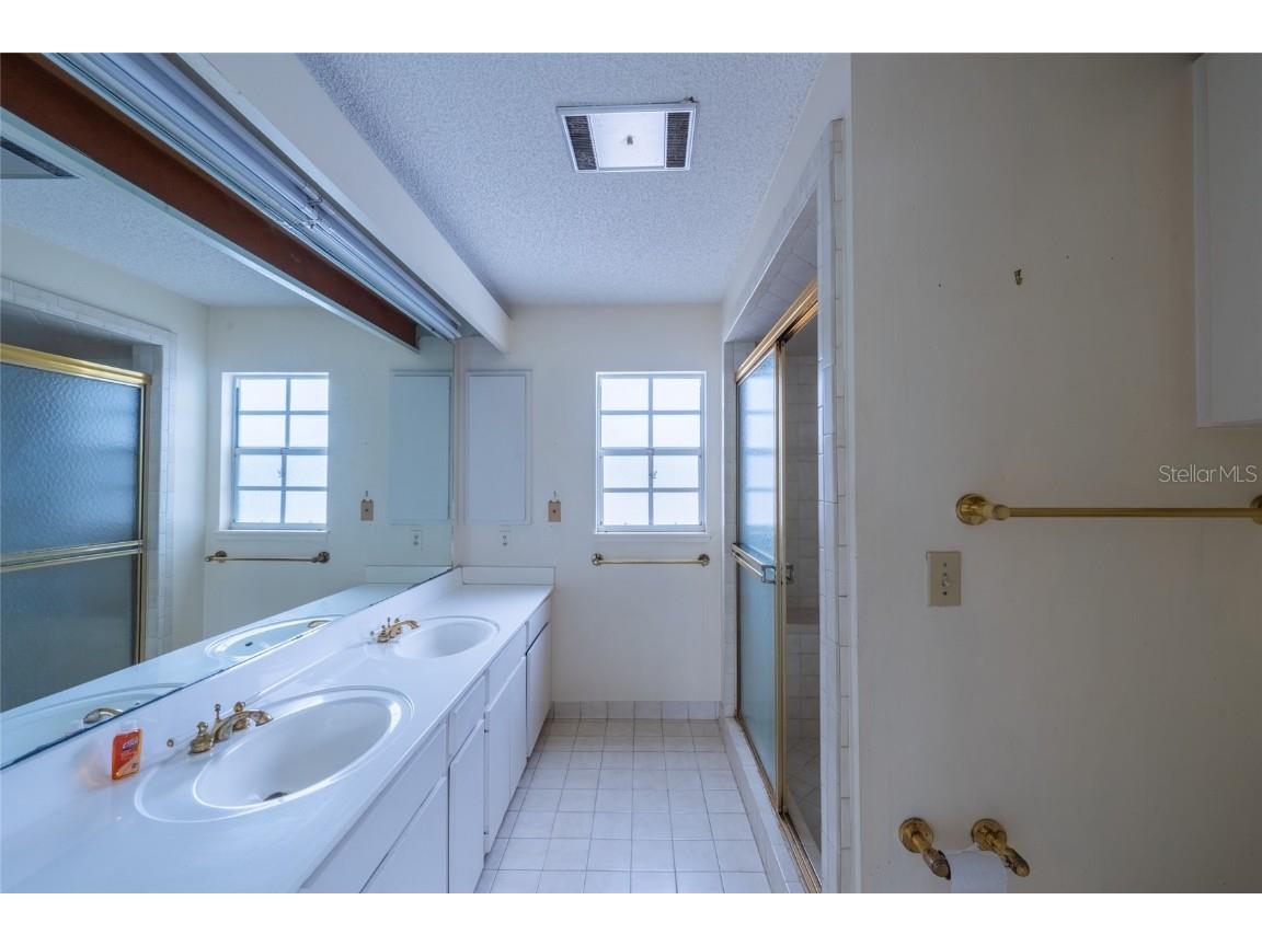 5155 Riverwood Avenue Sarasota FL 34231 - PHILLIPPI CREEK A4676129 image21