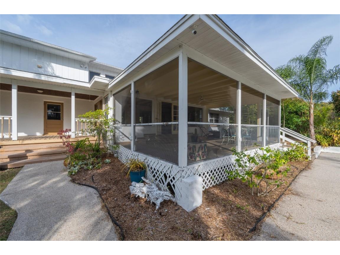 5155 Riverwood Avenue Sarasota FL 34231 - PHILLIPPI CREEK A4676129 image35