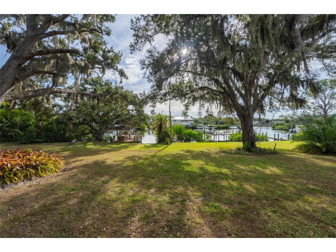 5155 Riverwood Avenue Sarasota FL 34231 - PHILLIPPI CREEK A4676129 image4