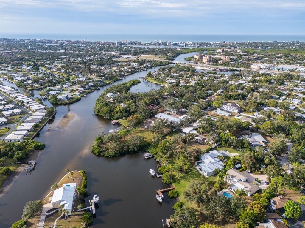 5155 Riverwood Avenue Sarasota FL 34231 - PHILLIPPI CREEK A4676129 image8