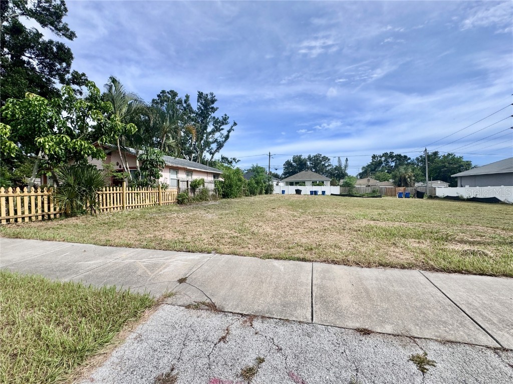 5156 Dartmouth Avenue N Saint Petersburg FL 33710 TB8406102 image1