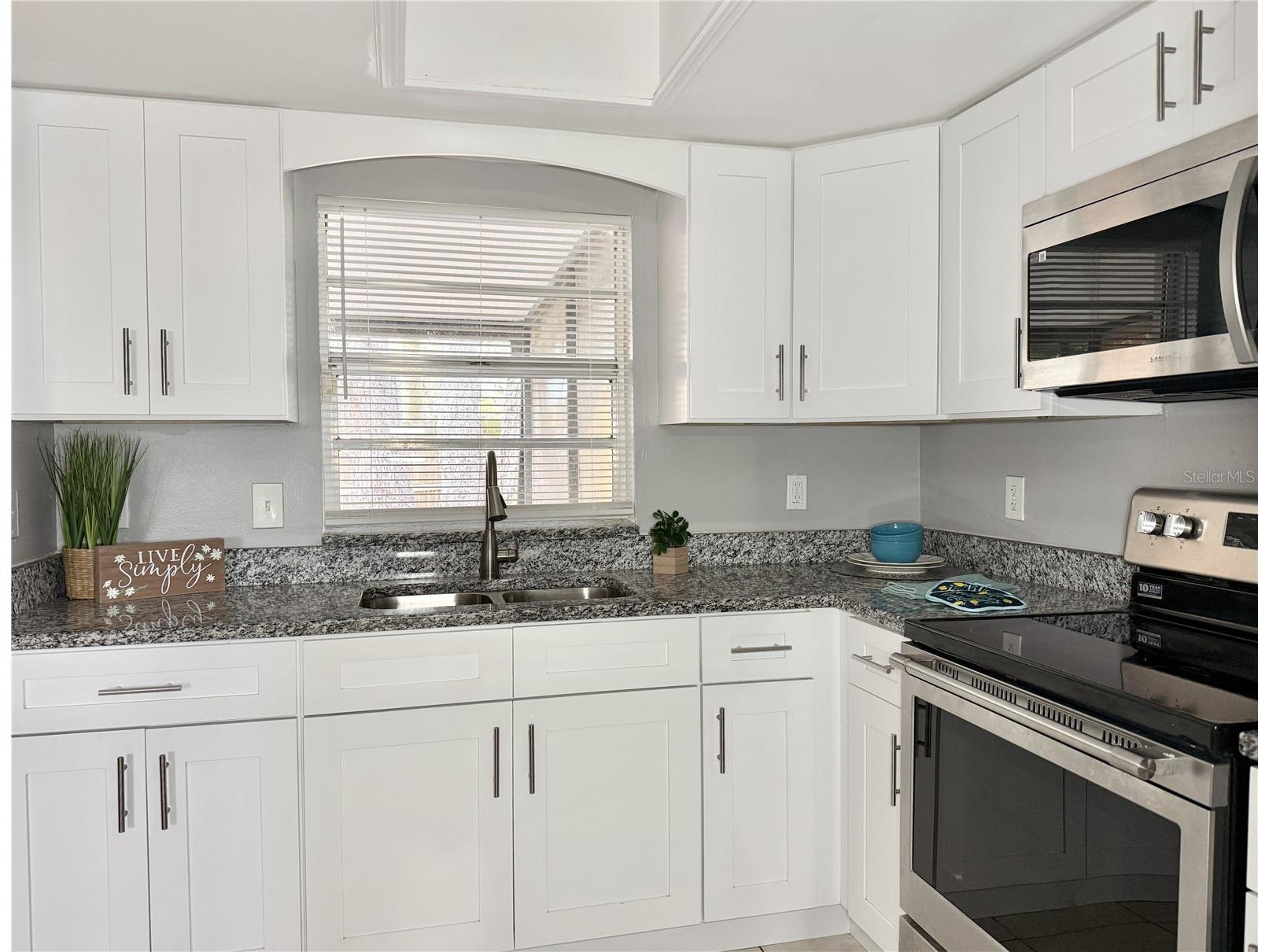 5156 Tennis Court Circle Tampa FL 33617 TB8491809 image11