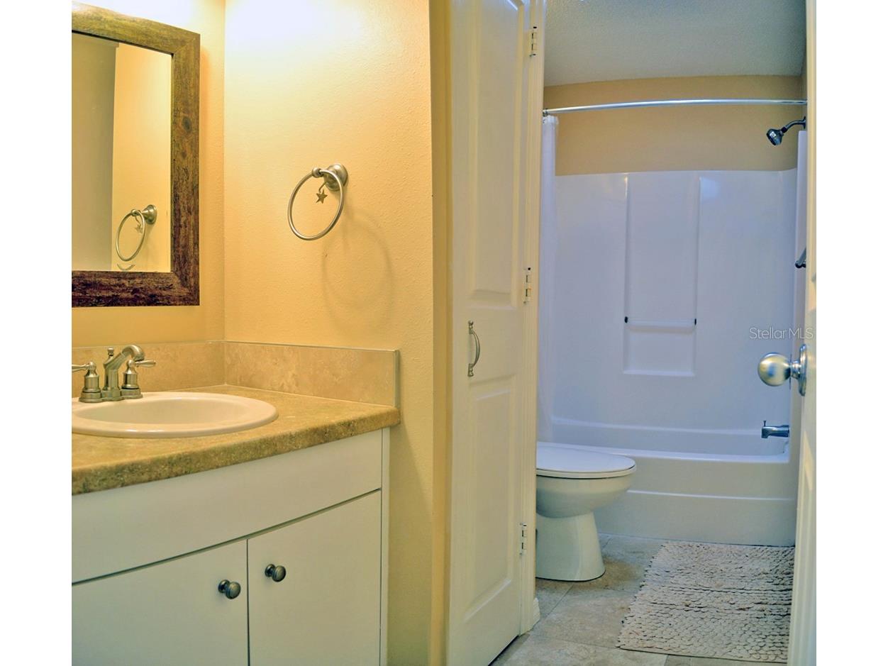 5157 Sandy Beach Avenue Sarasota FL 34242 A4689130 image10