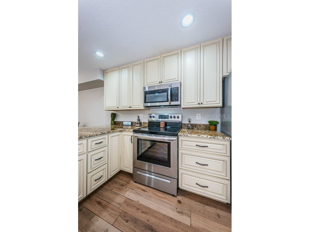 5157 Silent Loop #301 New Port Richey FL 34652 - FLORAMAR CHANNEL TB8382999 image25