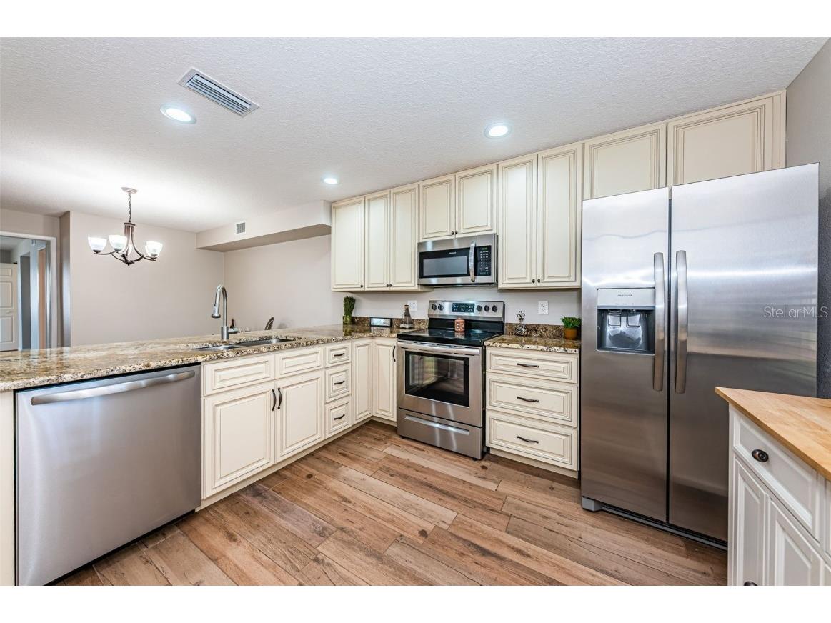 5157 Silent Loop #301 New Port Richey FL 34652 - FLORAMAR CHANNEL TB8382999 image26