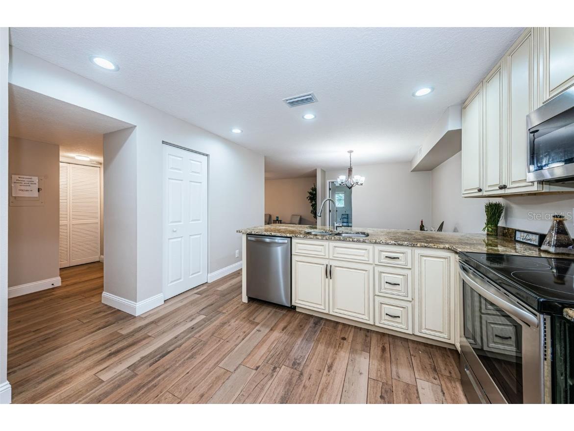 5157 Silent Loop #301 New Port Richey FL 34652 - FLORAMAR CHANNEL TB8382999 image27