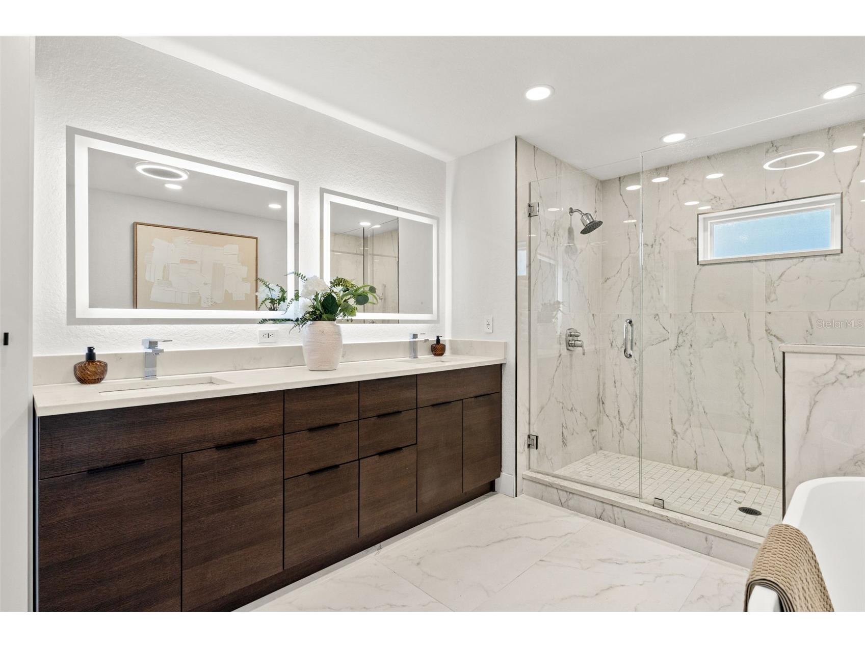 516 36th Avenue N Saint Petersburg FL 33704 TB8513049 image37