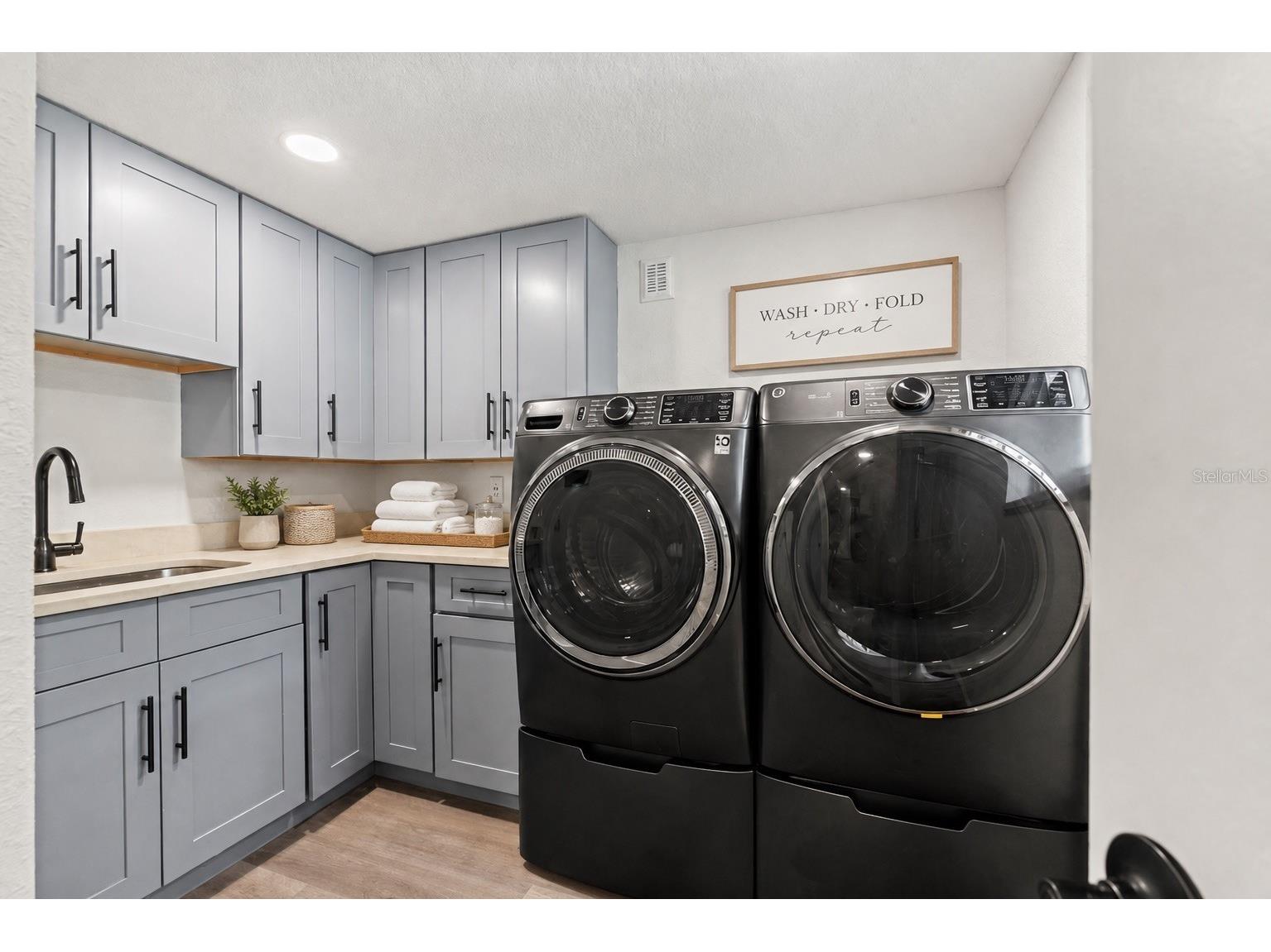 516 36th Avenue N Saint Petersburg FL 33704 TB8513049 image41
