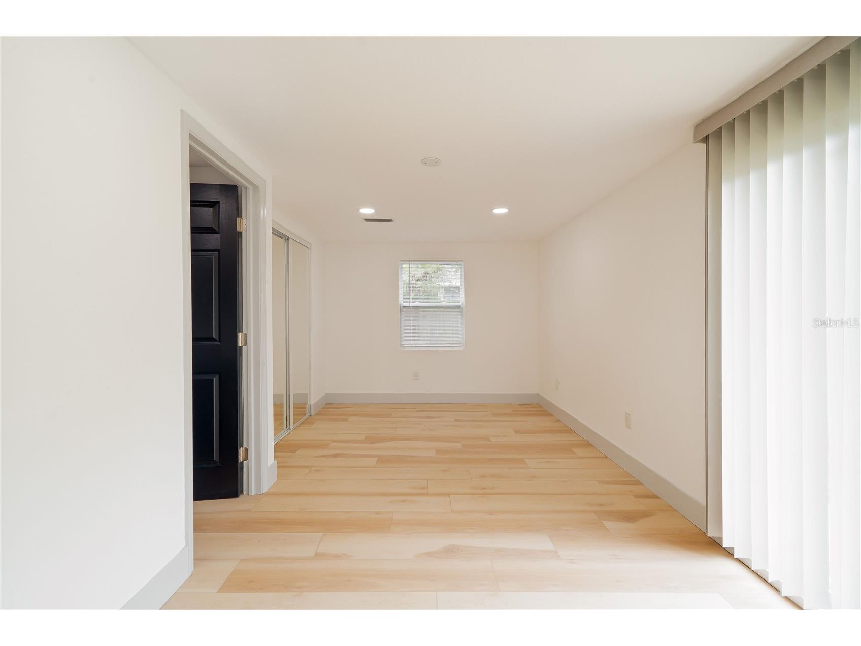 516 5th Avenue NE Largo FL 33770 TB8504972 image16