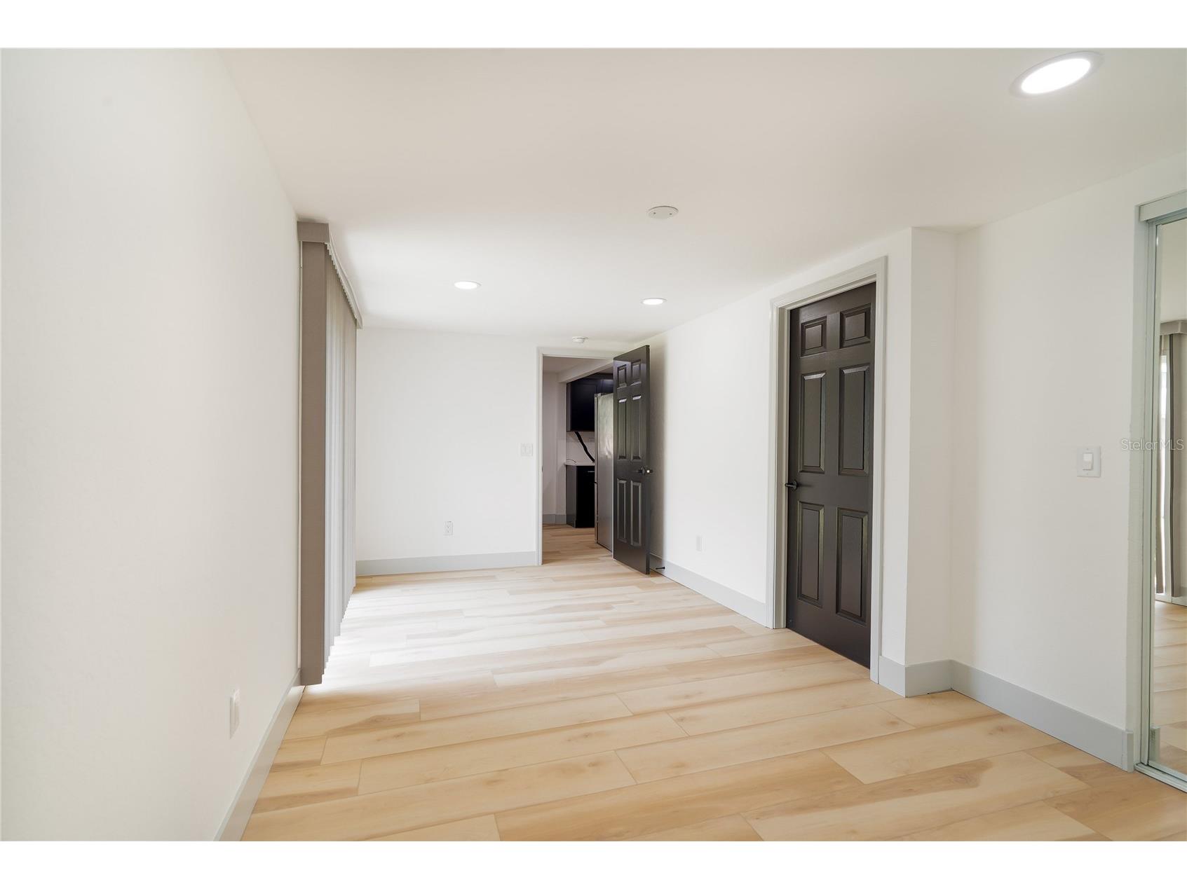 516 5th Avenue NE Largo FL 33770 TB8504972 image17