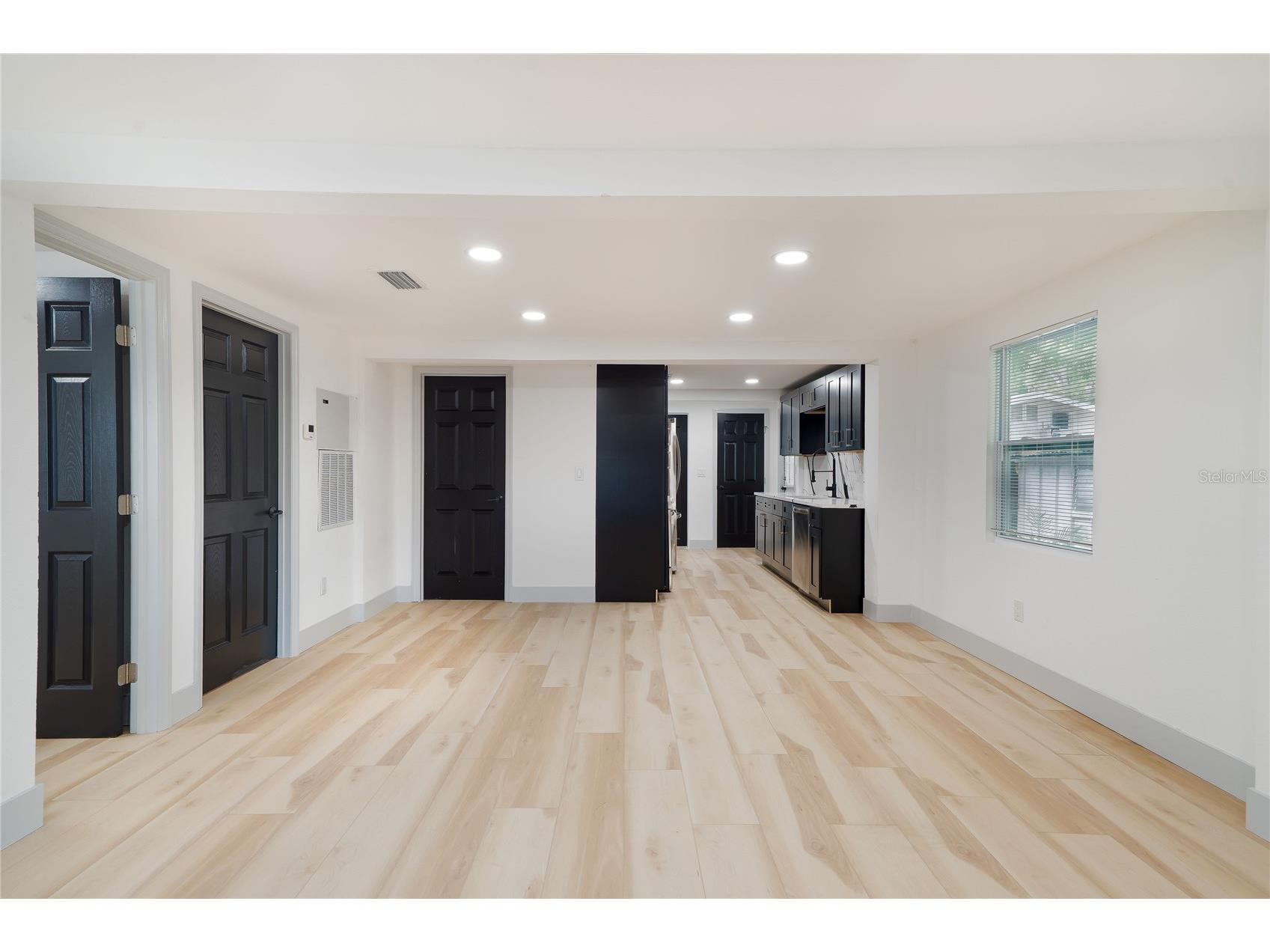 516 5th Avenue NE Largo FL 33770 TB8504972 image21