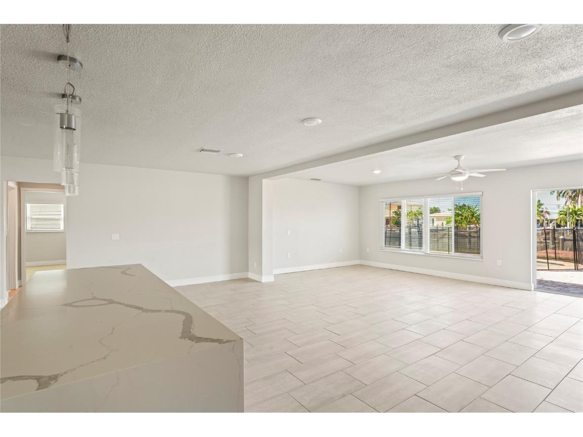 516 Crystal Drive Madeira Beach FL 33708 TB8439054 image13